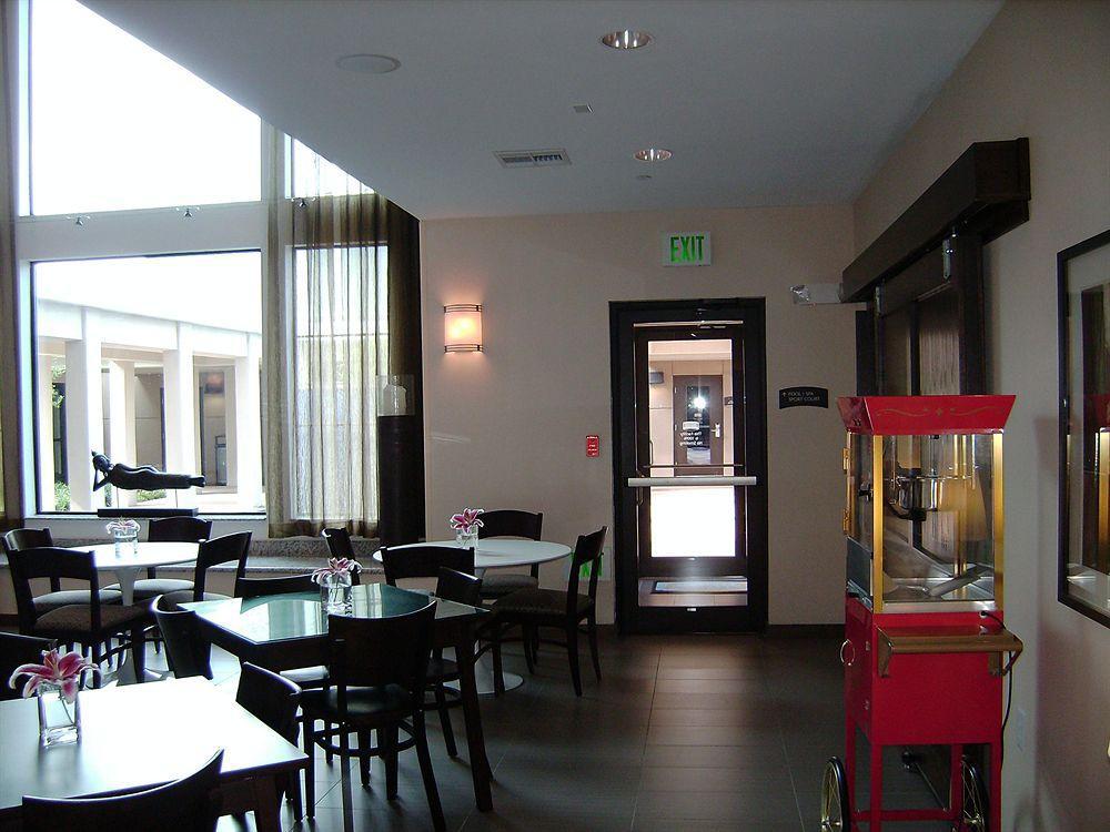 Staybridge Suites Plano - Richardson Area By Ihg Restaurant billede